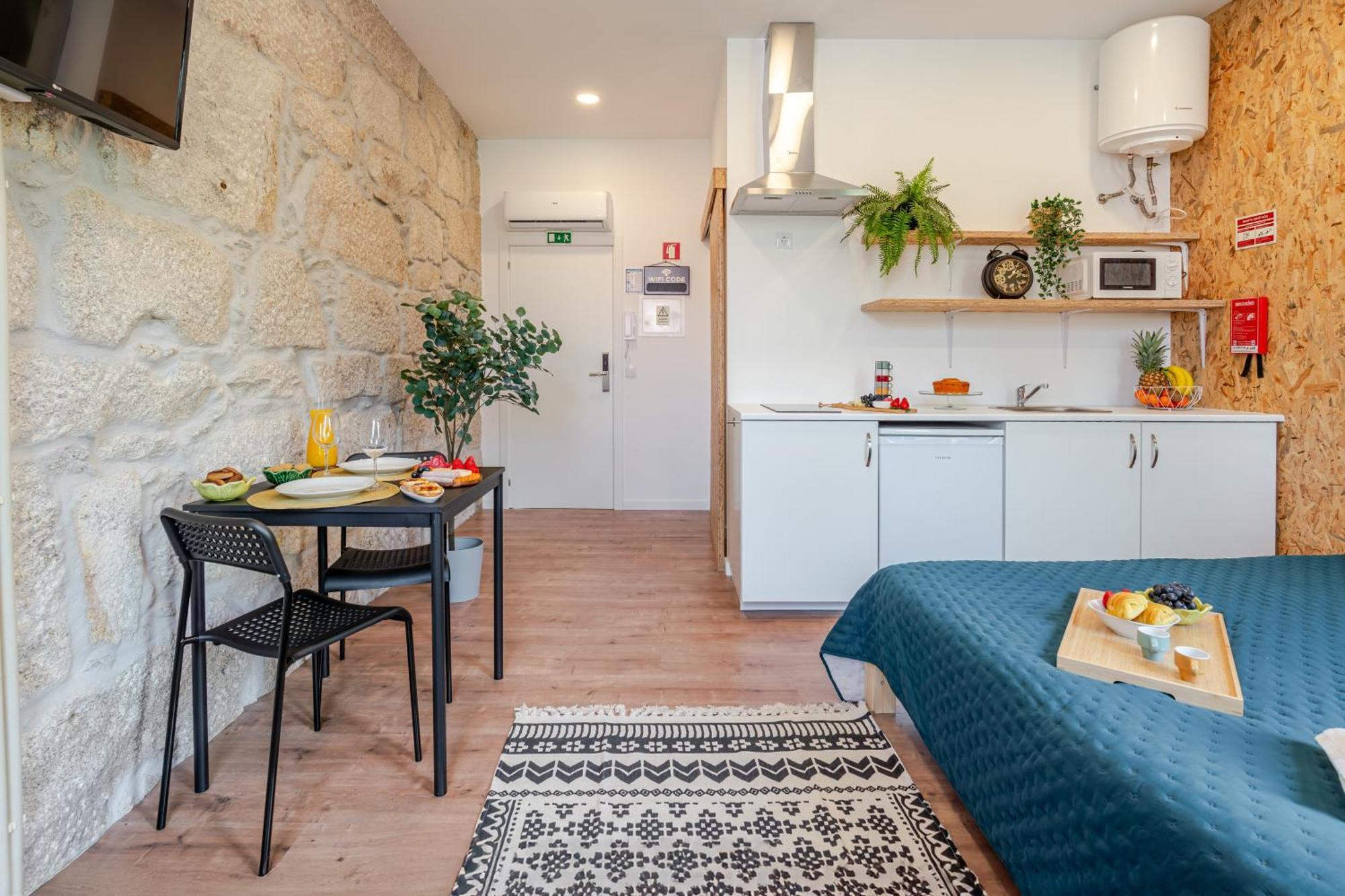 Hostwise - Stylish Sunny Flats Apartament *