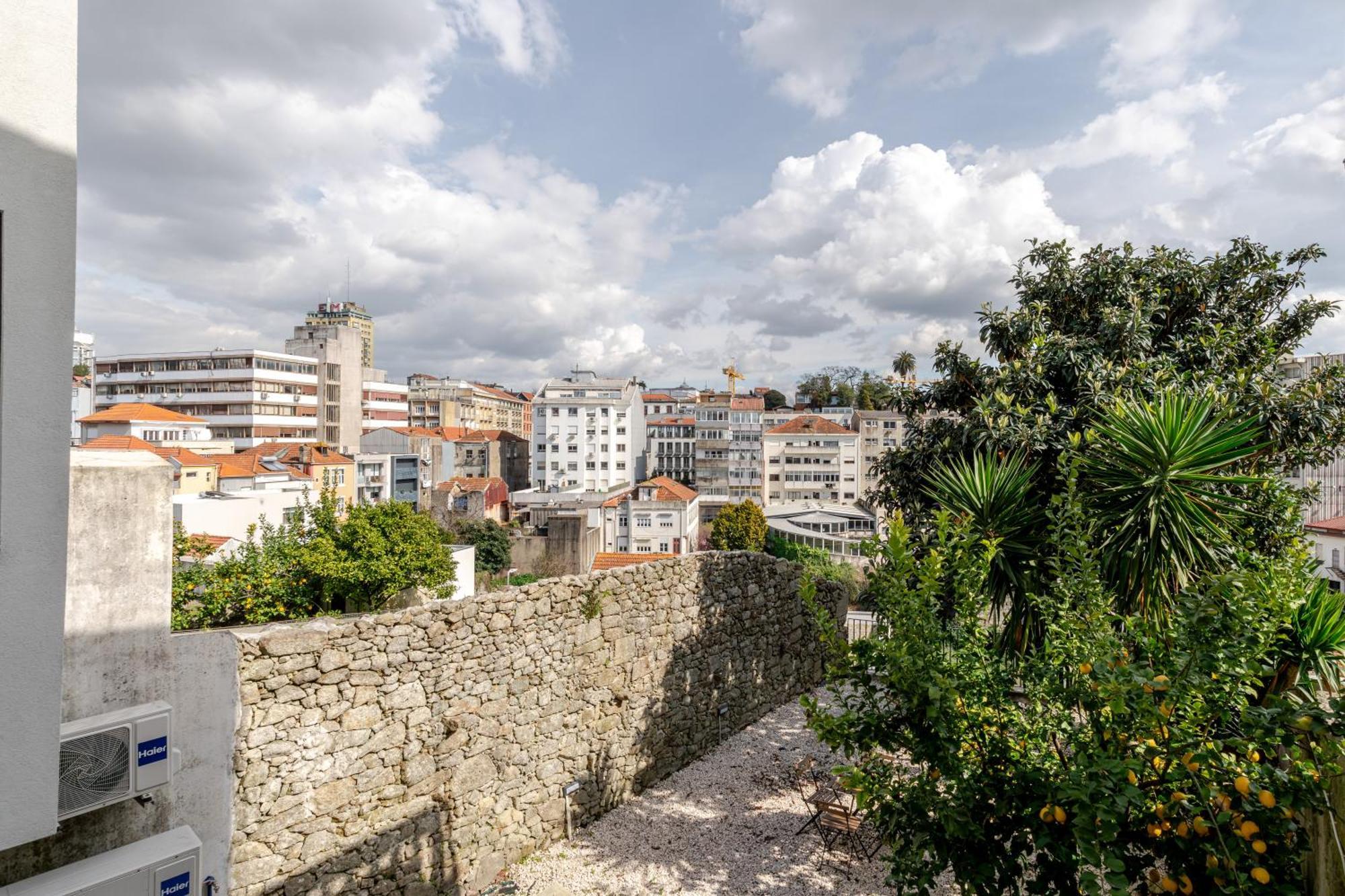 Hostwise - Stylish Sunny Flats Apartament *