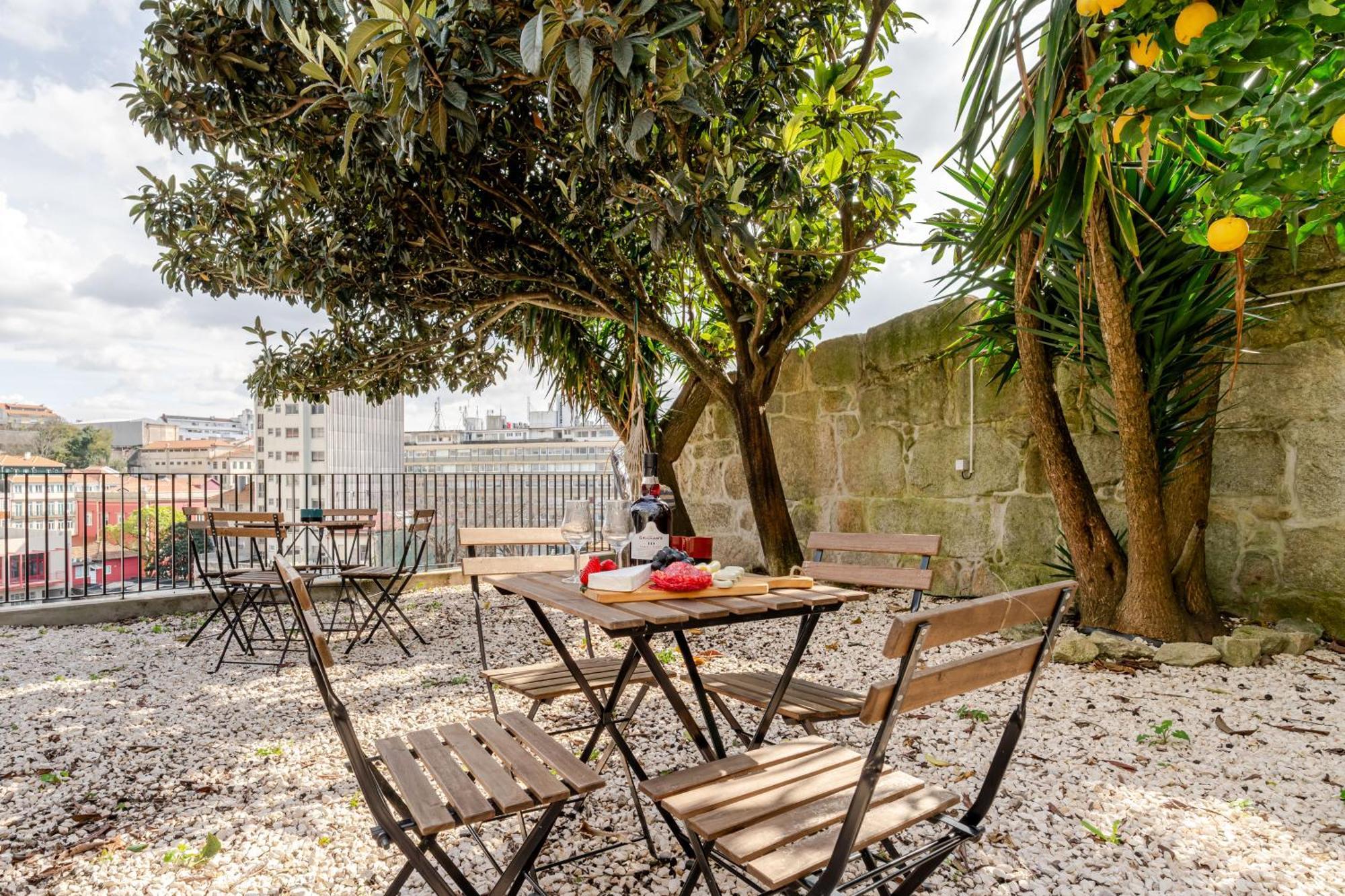 Hostwise - Stylish Sunny Flats Apartament Porto